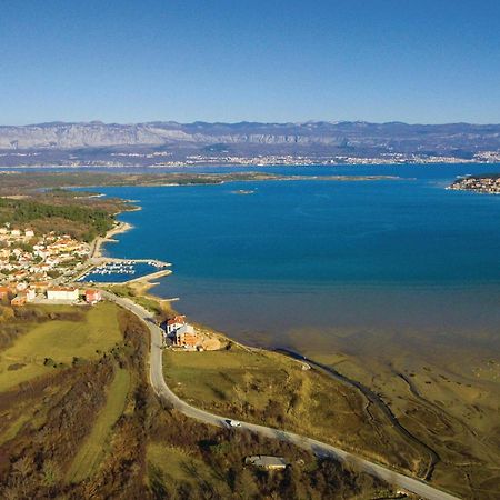 Beautiful Apartment In Malinska With Wifi Esterno foto